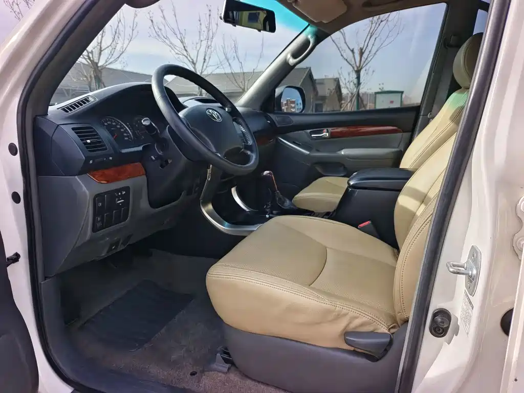 Toyota Land Cruiser Prado 2007 2.7L AT