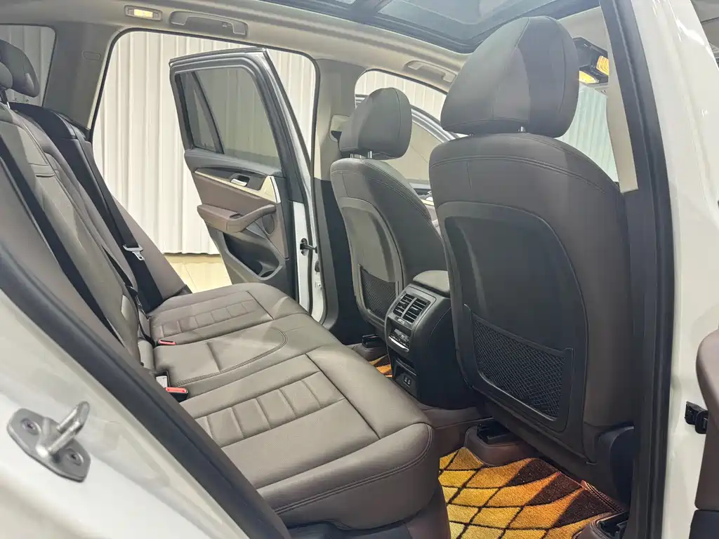 BMW X3 — миниатюра 12