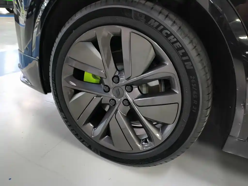Li Auto Li L9 — миниатюра 23