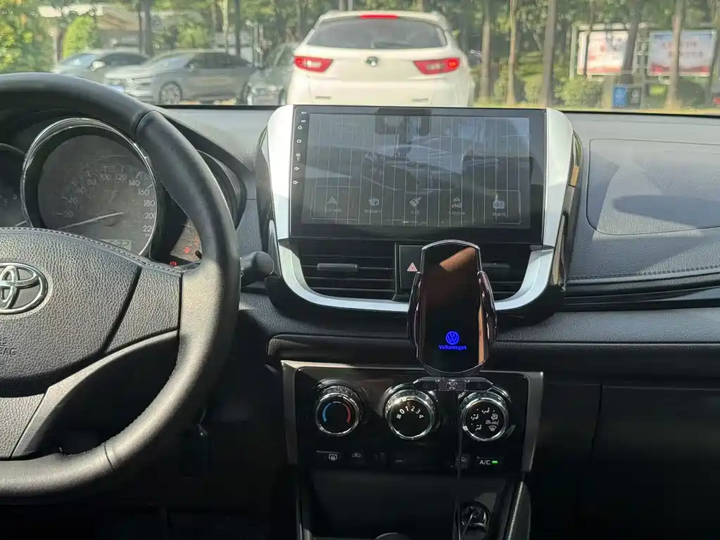 Toyota Vios FS — миниатюра 6