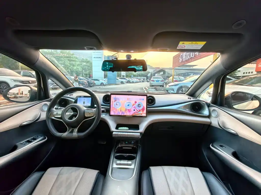 BYD Dolphin — миниатюра 13