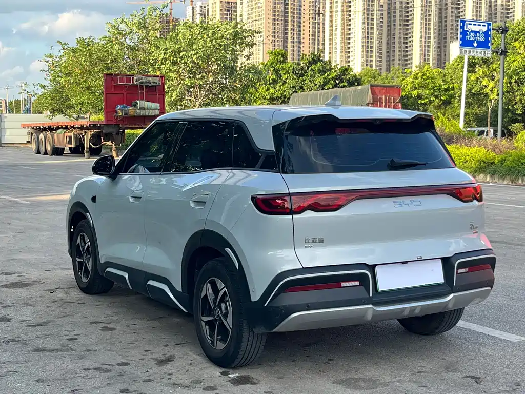 BYD Yuan UP — миниатюра 3