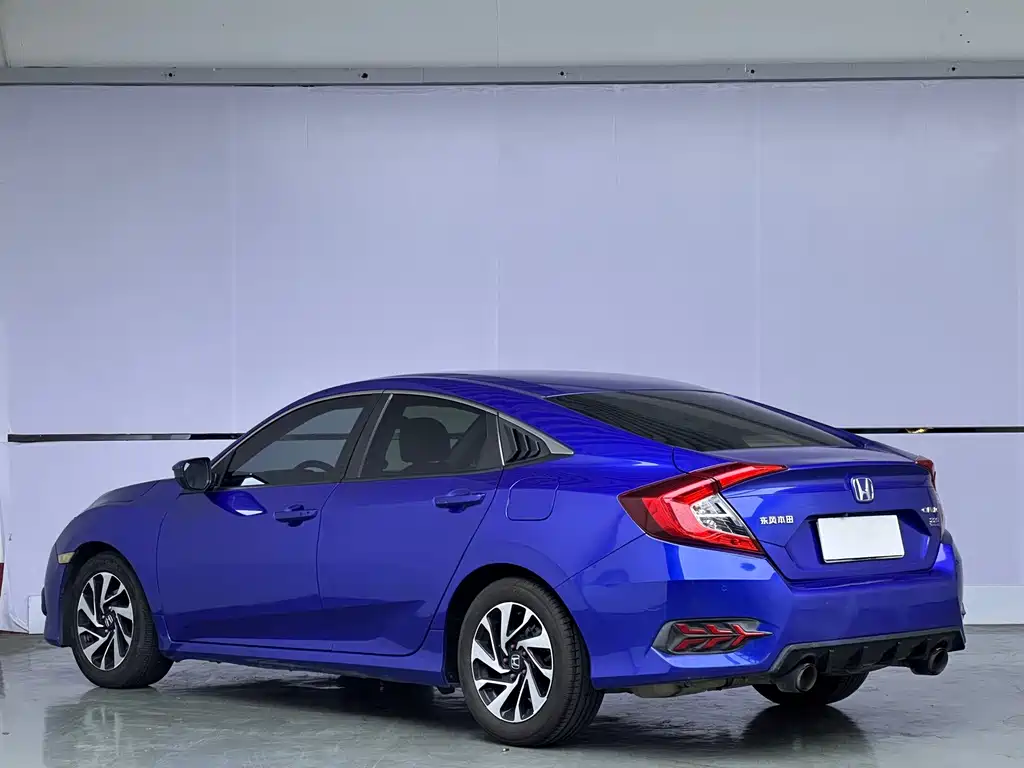 Honda Civic — миниатюра 4
