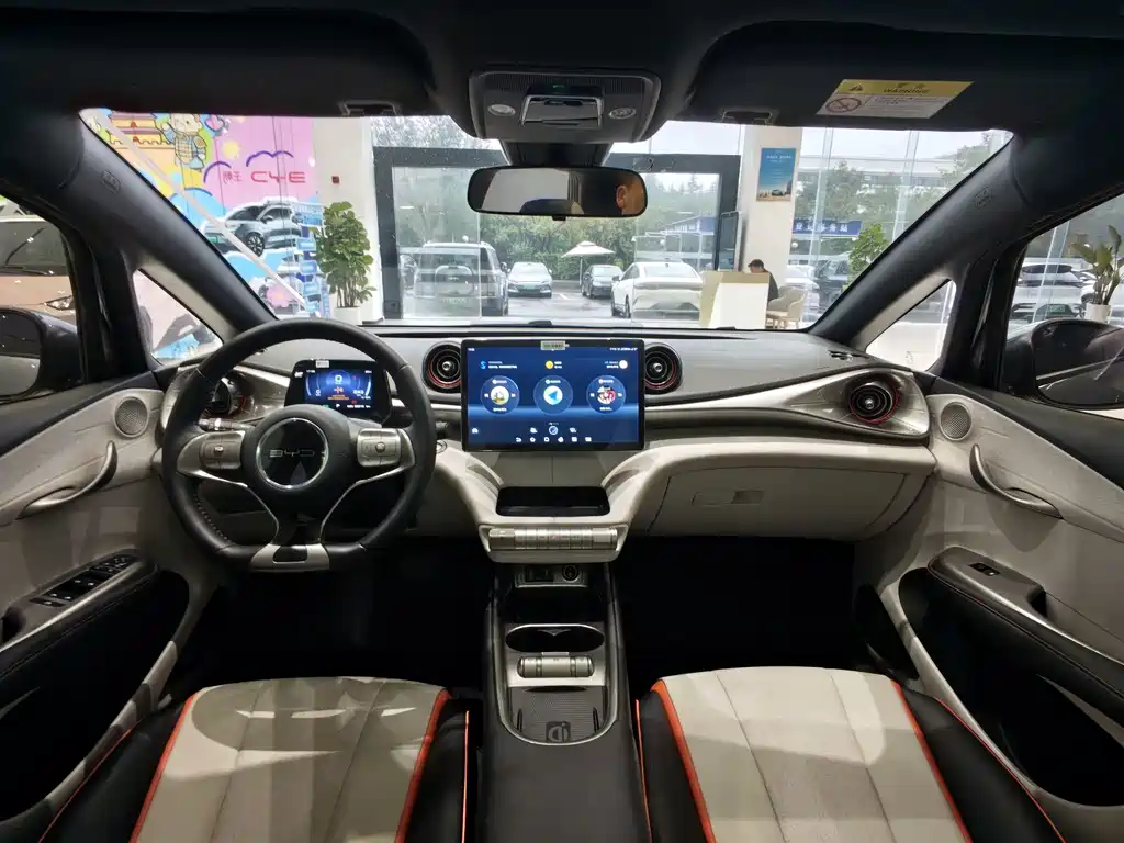 BYD Dolphin — миниатюра 14