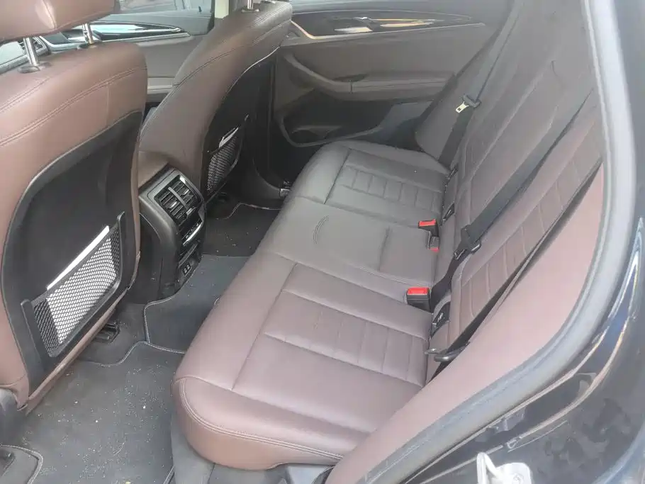 BMW iX3 — миниатюра 11
