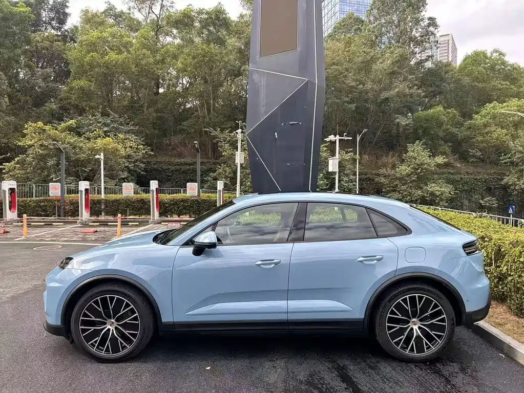 PORSCHE MACAN NEW ENERGY