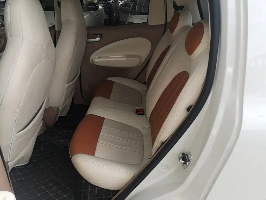 Wuling MINIEV — миниатюра 17