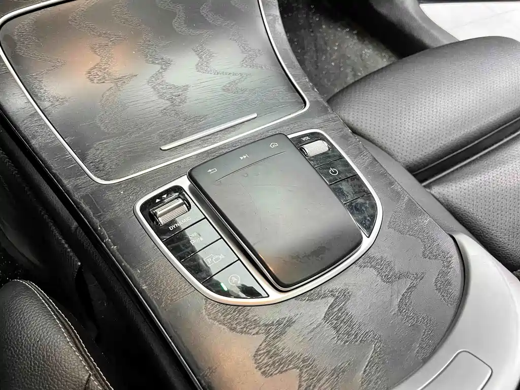 Mercedes-Benz C-Class — миниатюра 15