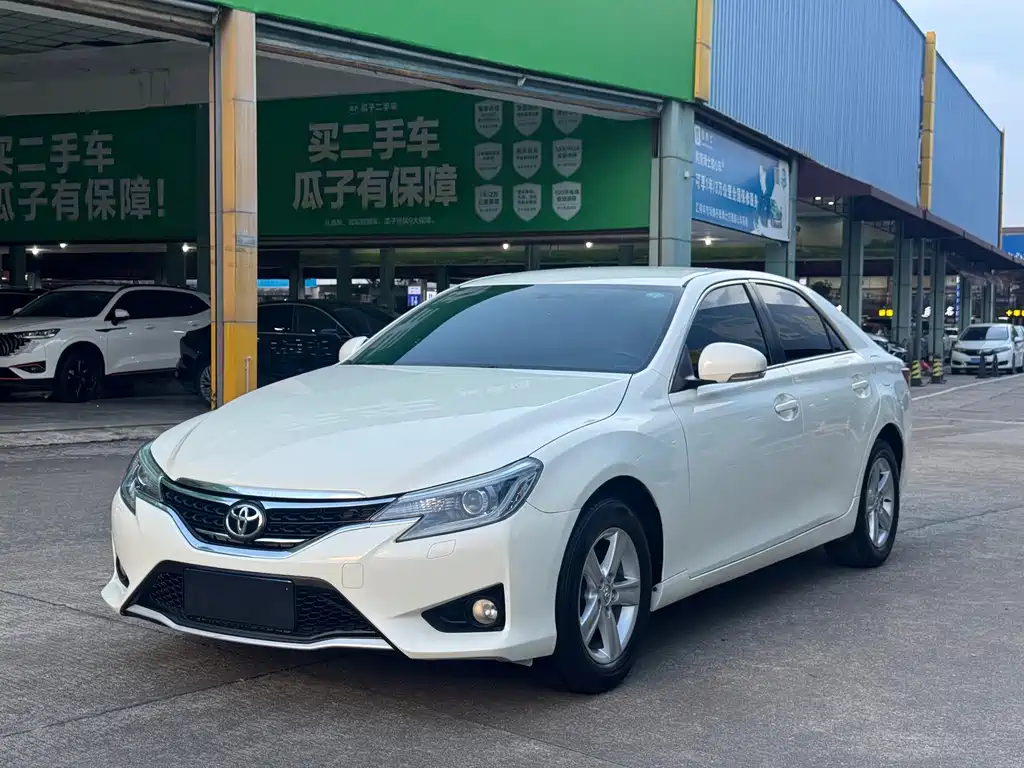 Toyota Reiz