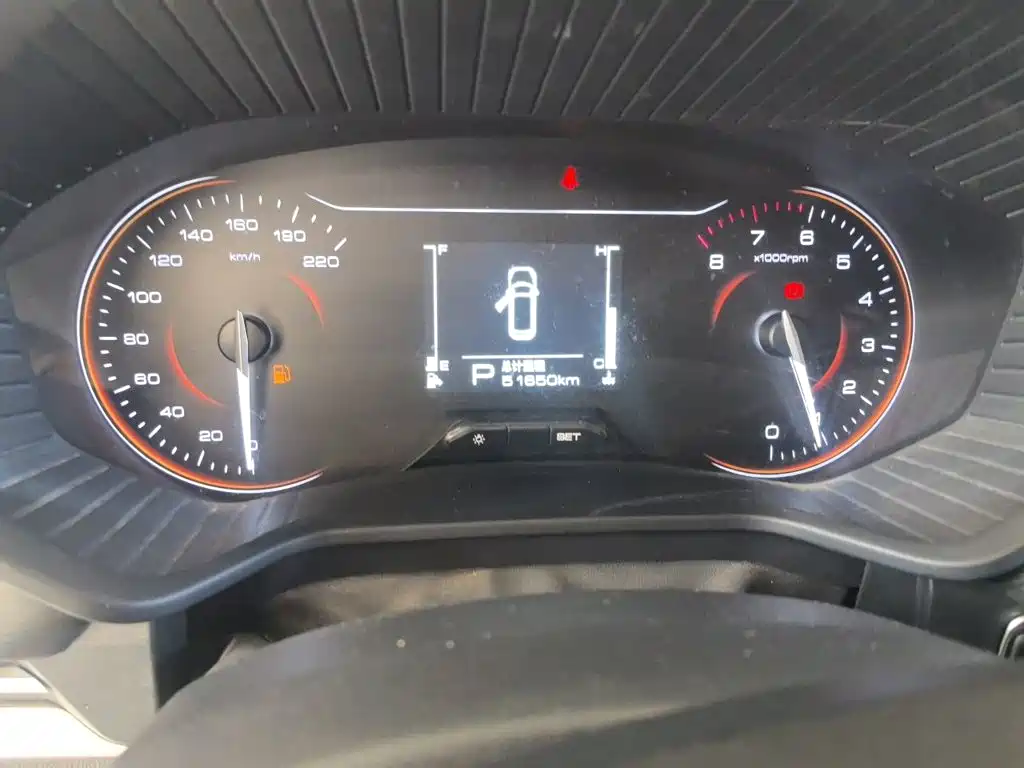 Wuling Jiachen — миниатюра 8