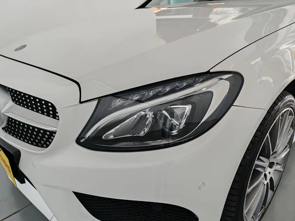 Mercedes-Benz C-Class — миниатюра 7