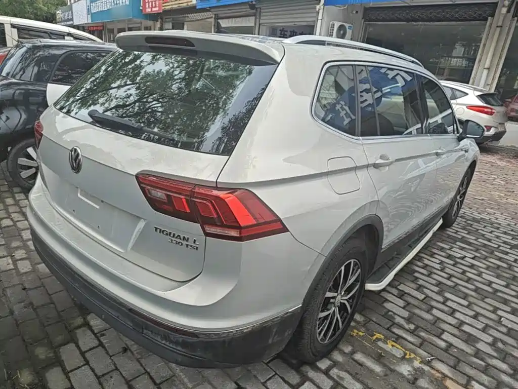 Volkswagen Tiguan L — миниатюра 7