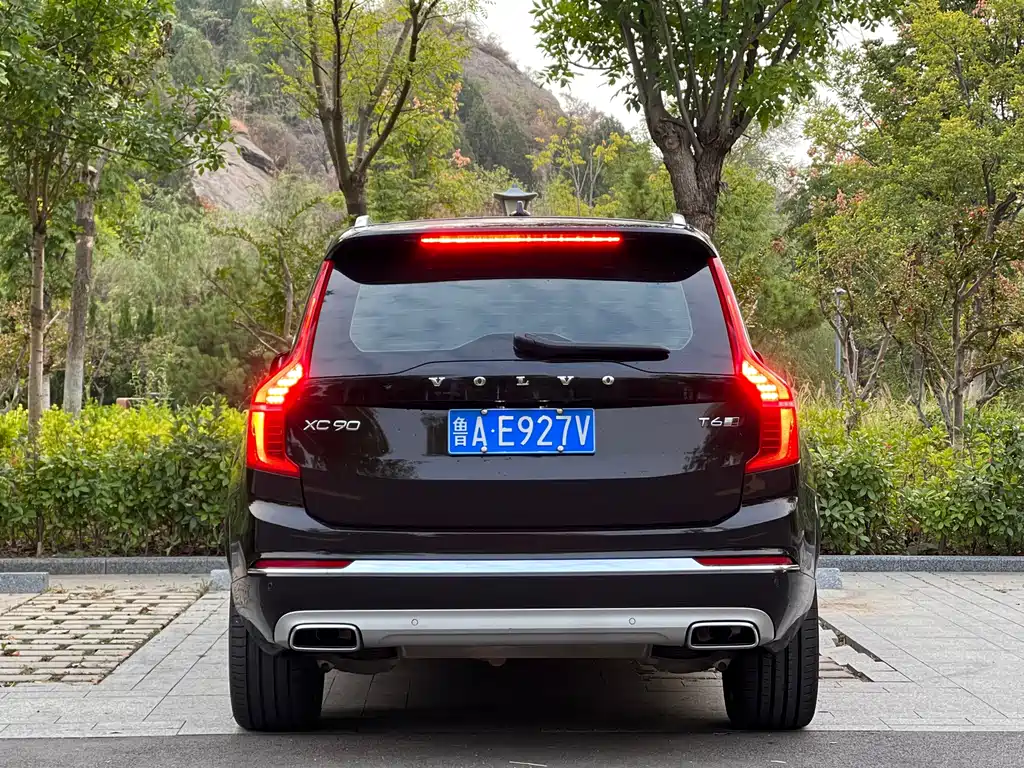 Volvo XC90 — миниатюра 8