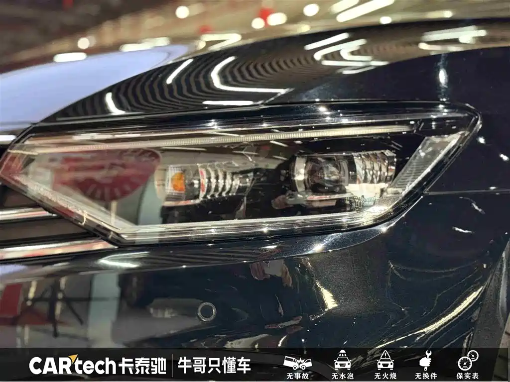 VOLKSWAGEN MAGOTAN GTE PLUG IN HYBRID