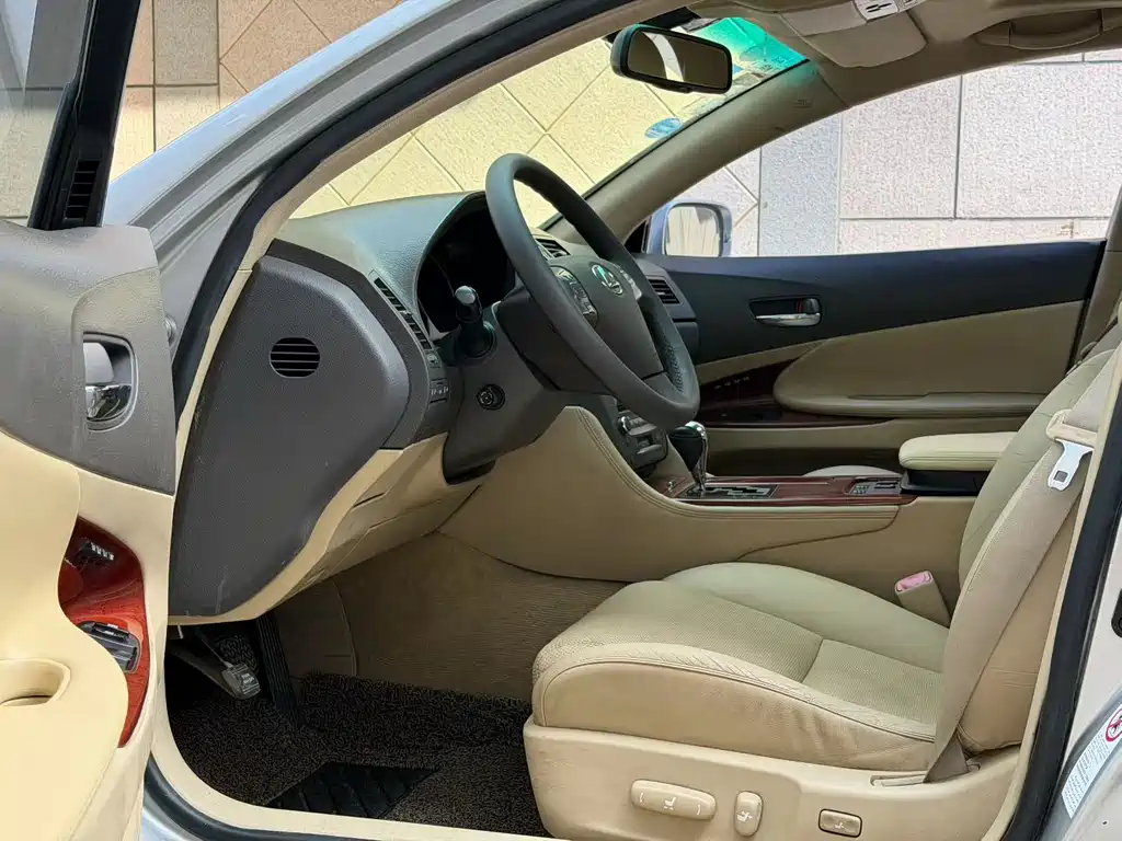 Lexus GS 2005 300