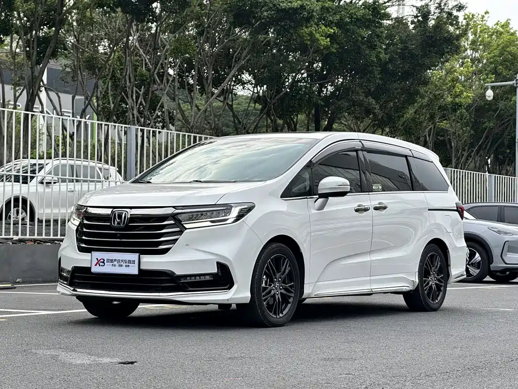 Honda Odyssey 2024 2.0L e:HEV Sharp Shine Enjoy Edition