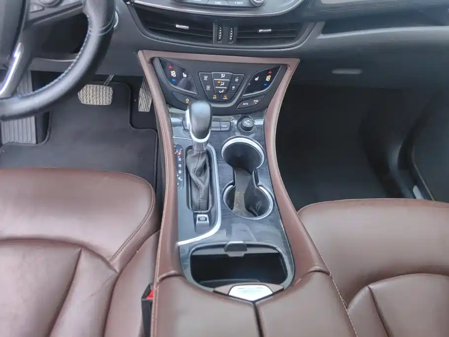 Buick Envision Plus — миниатюра 16