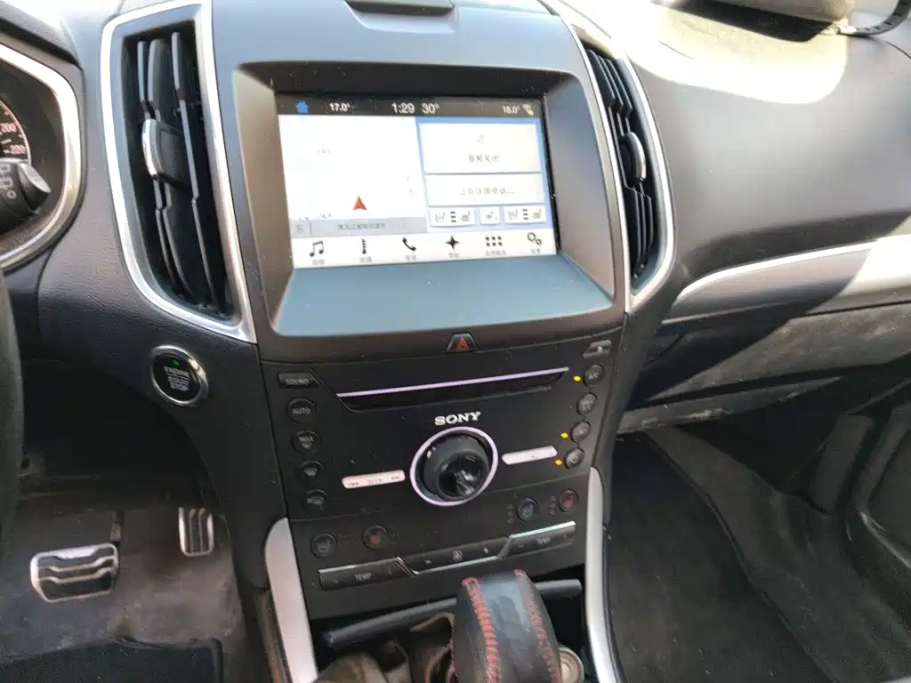 Ford Edge — миниатюра 14