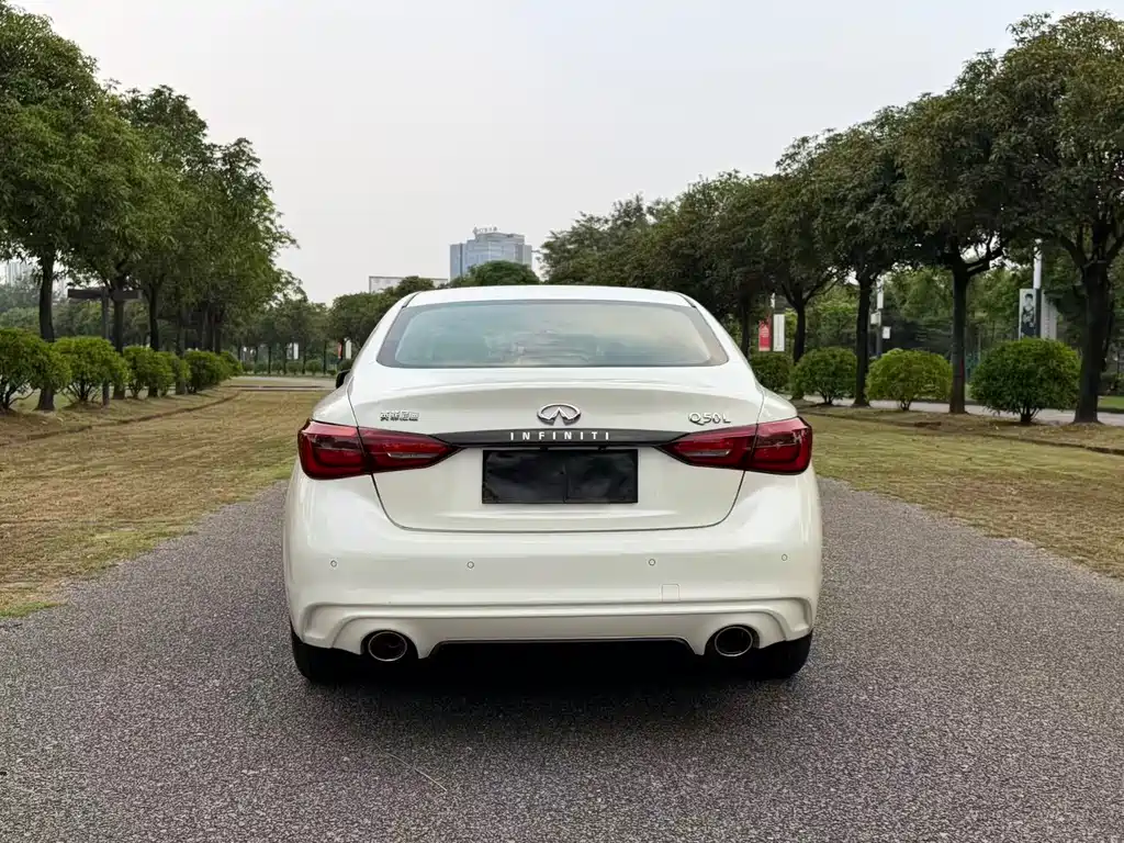 Infiniti Q50L — миниатюра 7