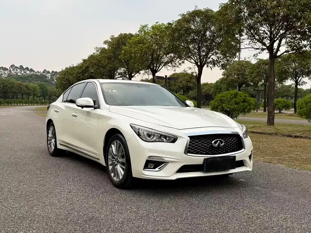 Infiniti Q50L — миниатюра 3