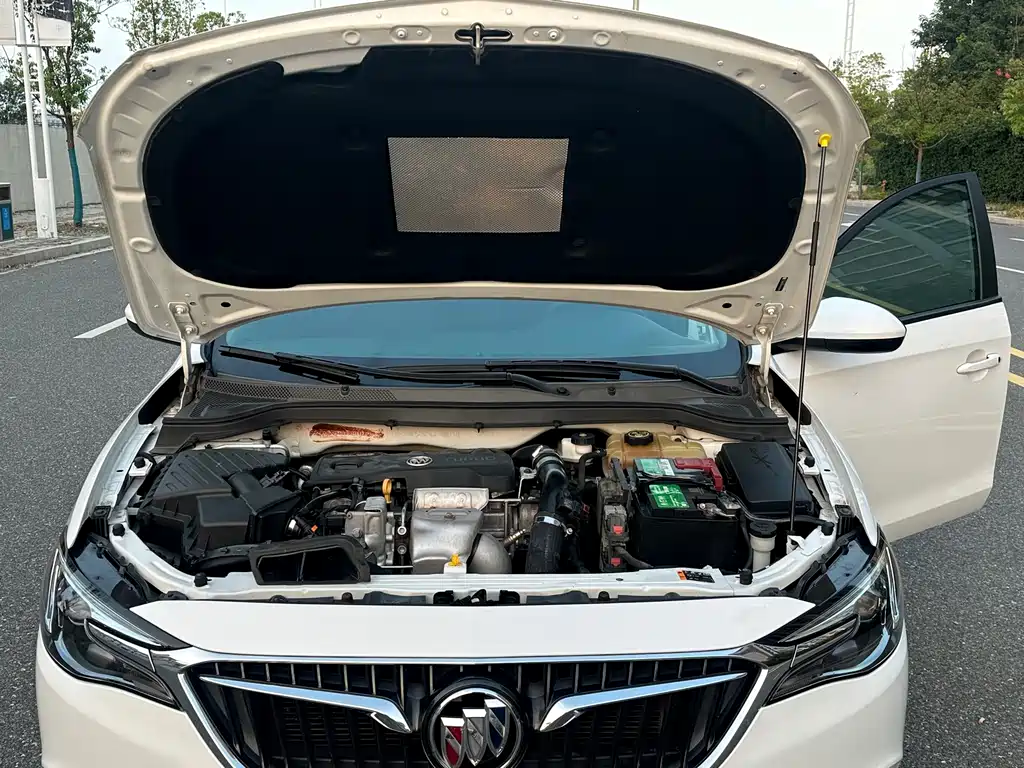Buick Excelle — миниатюра 16