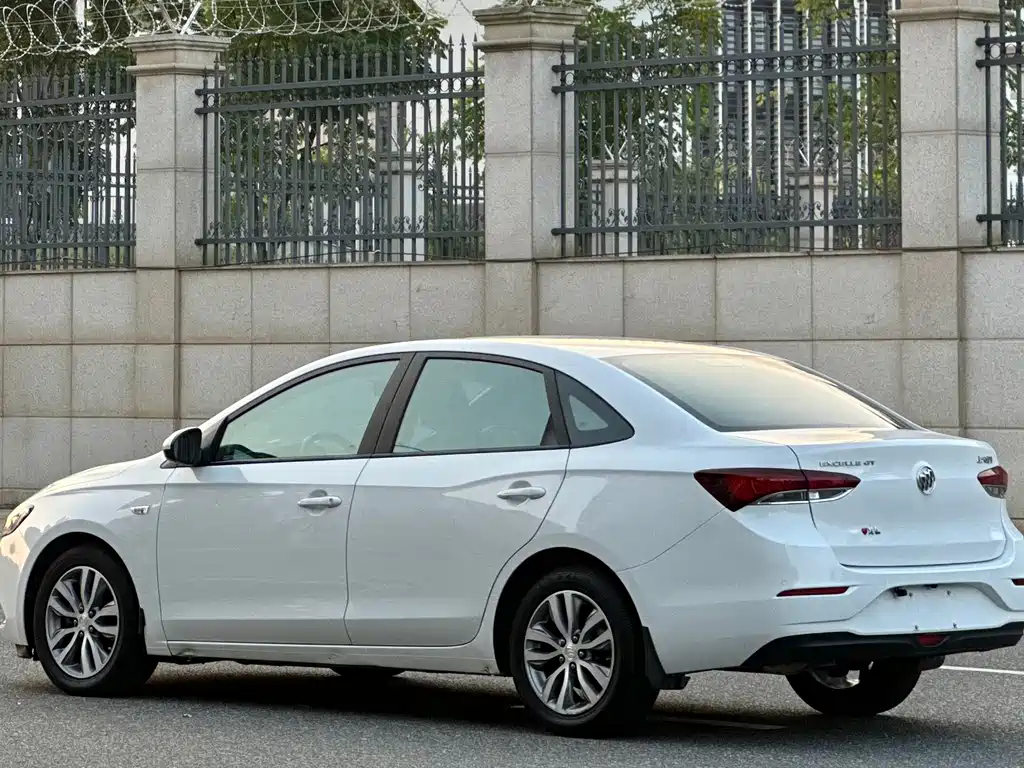 Buick Excelle — миниатюра 5