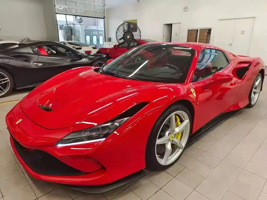 Купить Ferrari F8