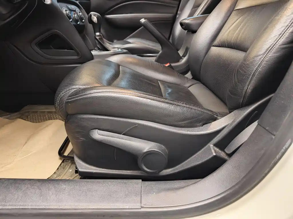 Fiat Viaggio 2015 1.4T AT Enjoy