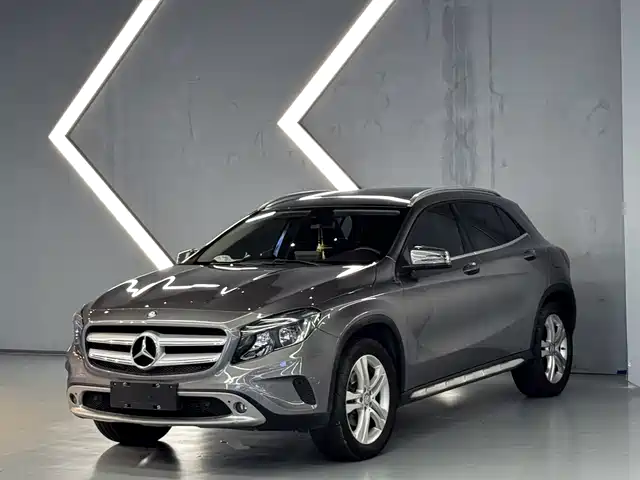 MERCEDES-BENZ  GLA 2016