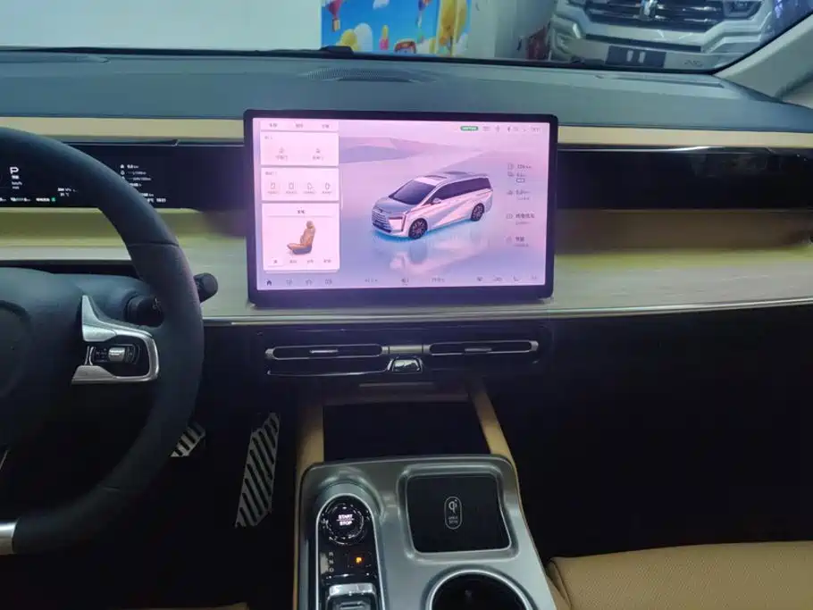 GAC Motor Trumpchi E8 PHEV — миниатюра 13