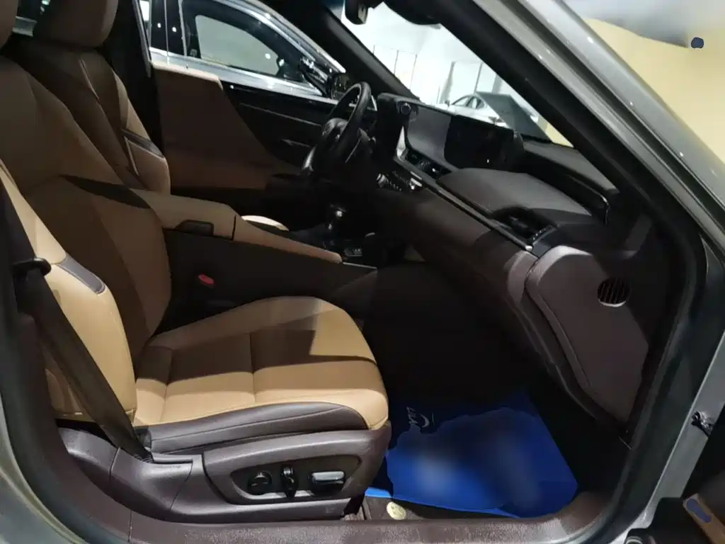 Lexus ES — миниатюра 25