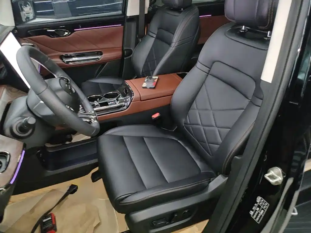 GAC Motor Trumpchi E8 PHEV — миниатюра 15