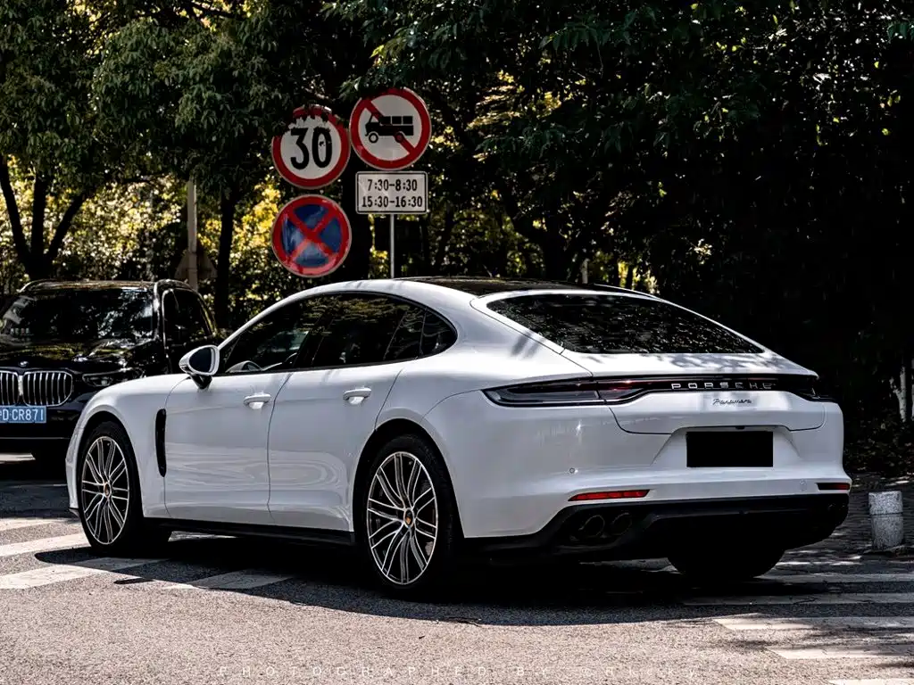 Porsche Panamera — миниатюра 11
