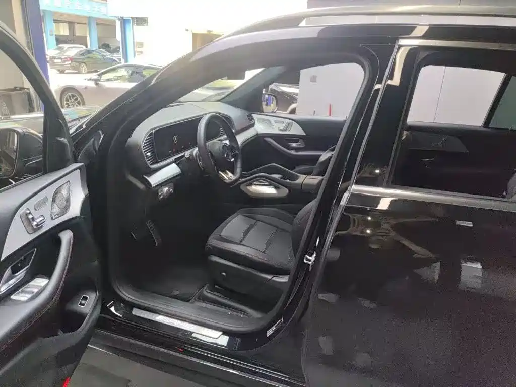 Mercedes-Benz GLE AMG — миниатюра 9