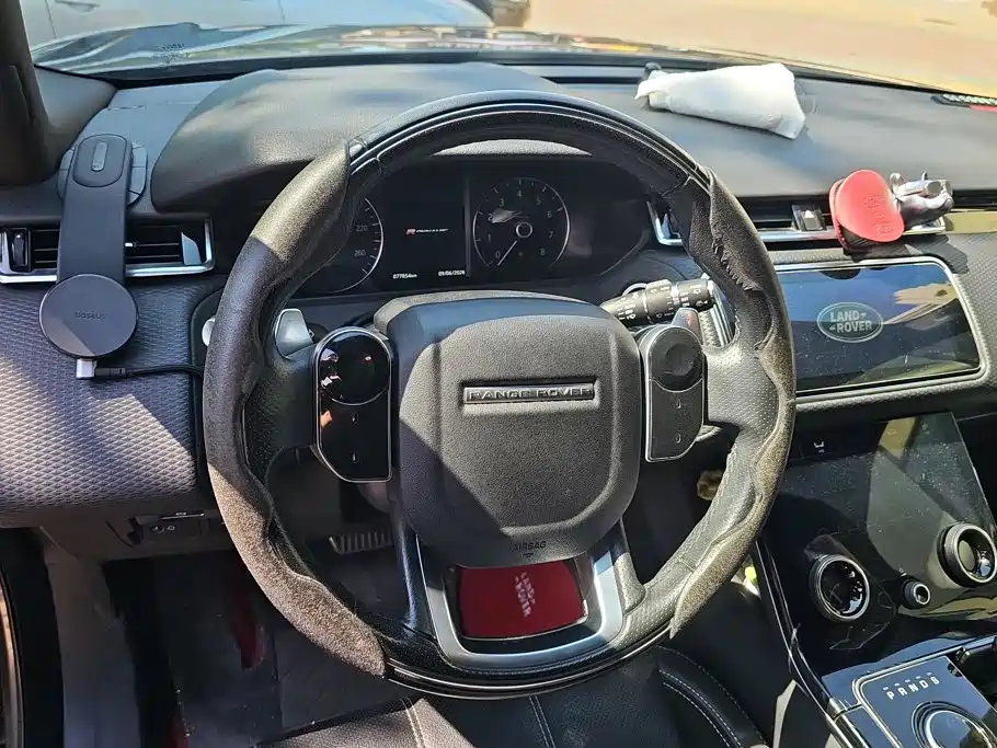 Land Rover Velar — миниатюра 15
