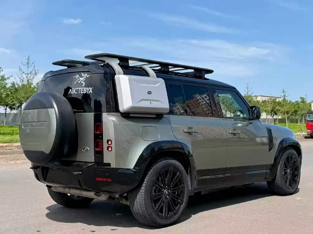 Land Rover Defender — миниатюра 7