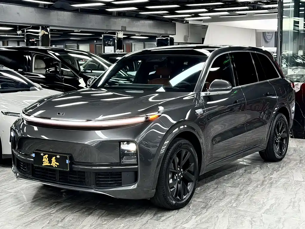 Li Auto Li L8 2023