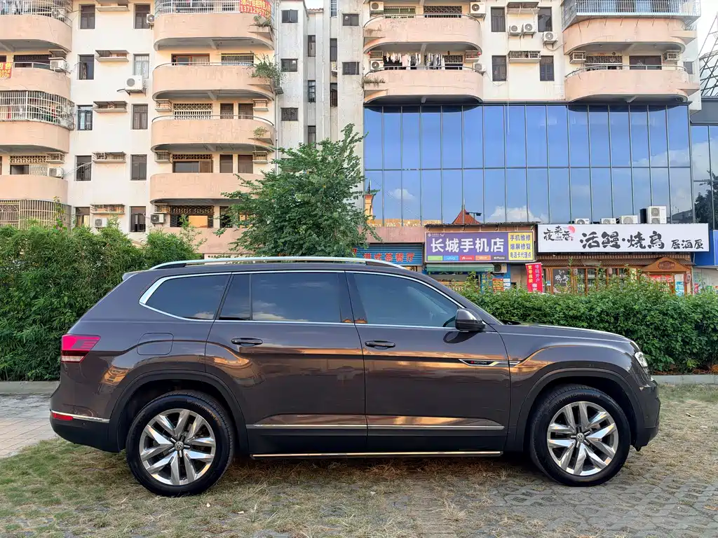 Volkswagen Teramont — миниатюра 7