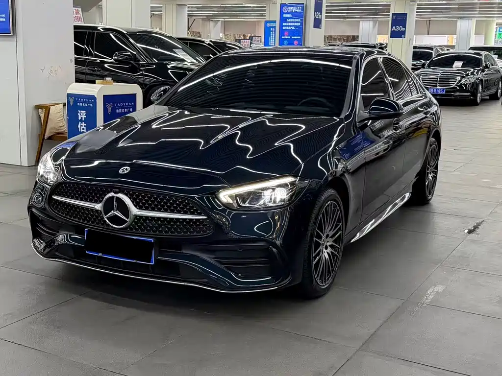 Mercedes-Benz C-Class 2024