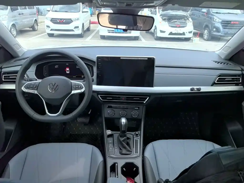 Volkswagen Lavida — миниатюра 10