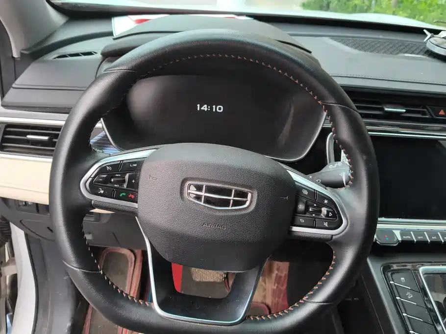 Geely Boyue — миниатюра 15
