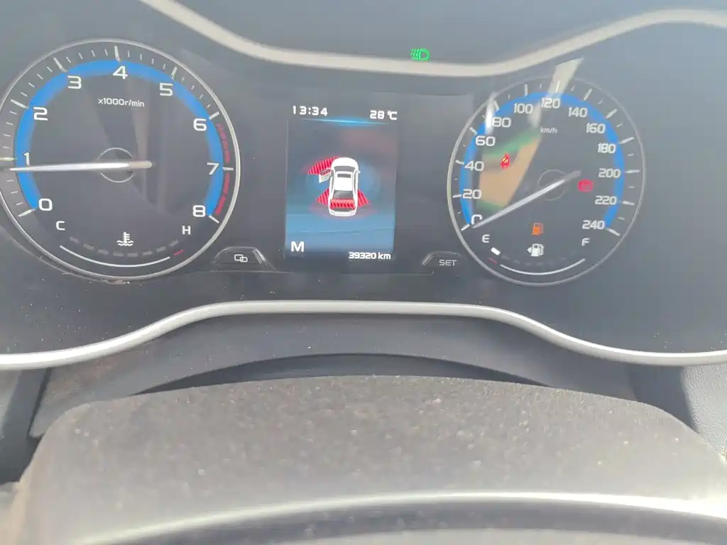 Geely Emgrand — миниатюра 5