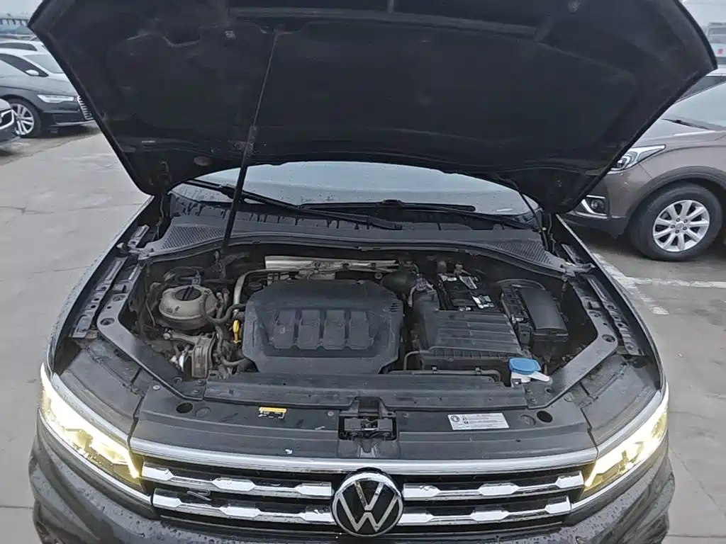 Volkswagen Tiguan L — миниатюра 20
