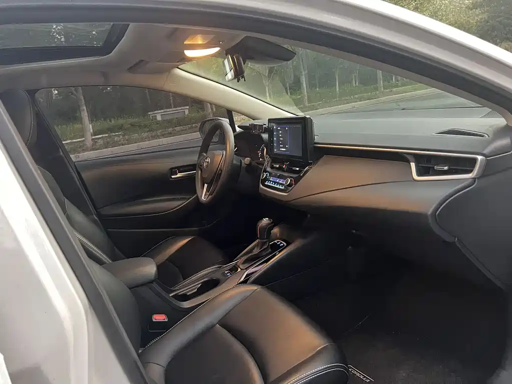 Toyota Corolla — миниатюра 16