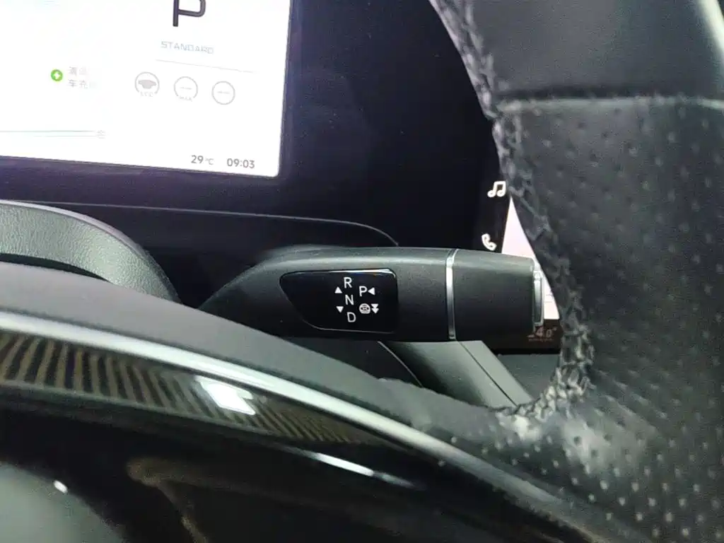 XPeng P7 — миниатюра 14