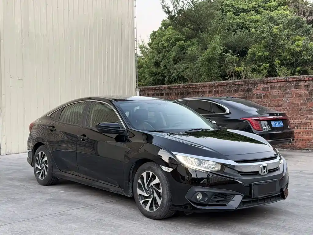 Honda Civic — миниатюра 3
