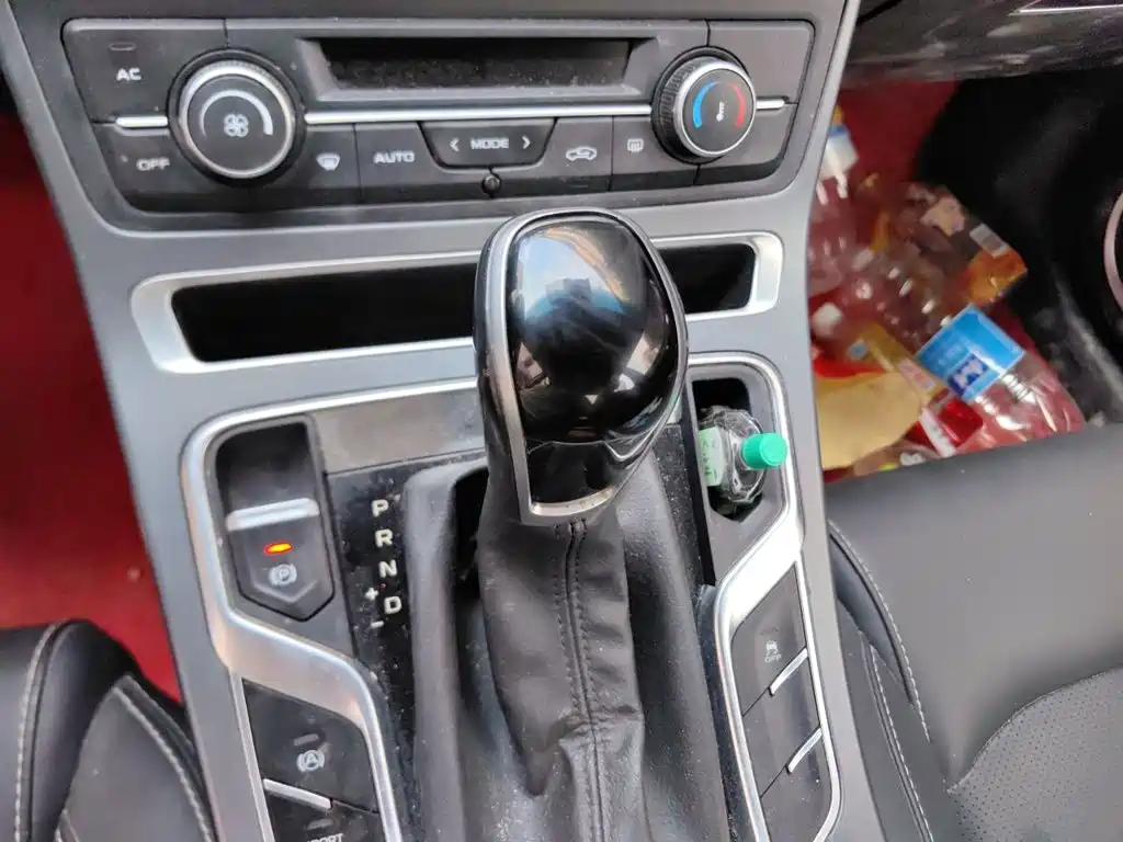 Geely Emgrand — миниатюра 16
