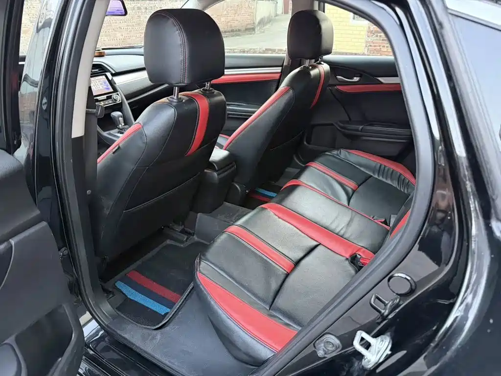 Honda Civic — миниатюра 8