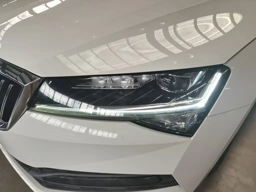 Skoda Superb — миниатюра 24