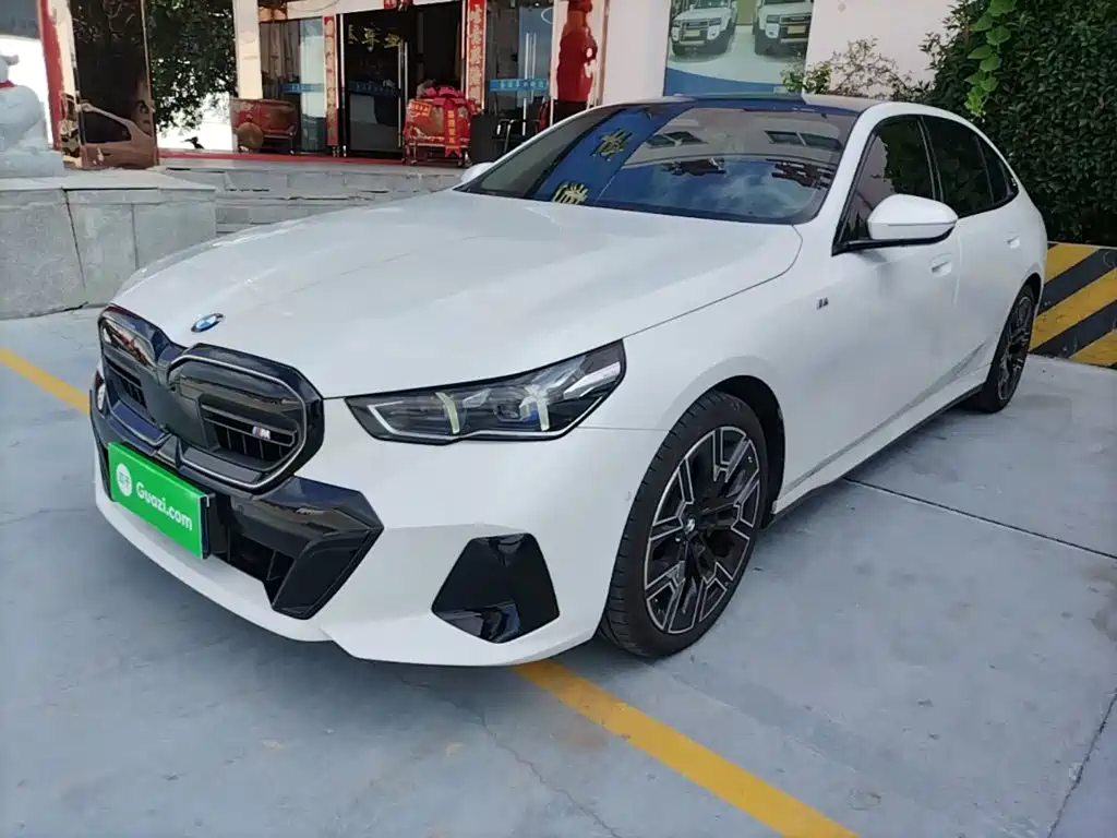 宝马5系 2024款 530Li 尊享型 M运动套装 2024